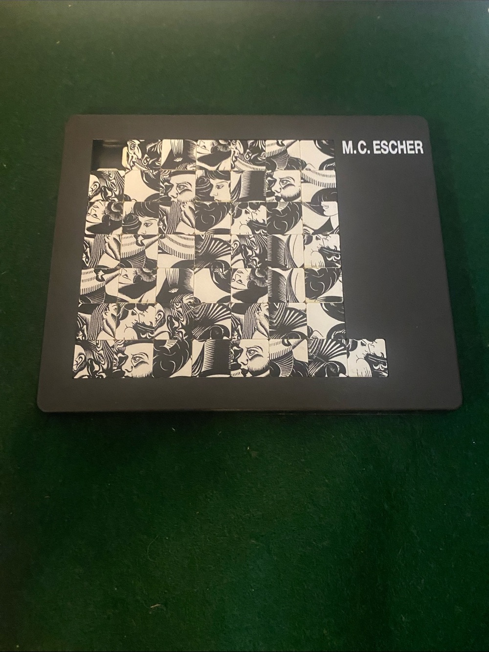 1990 Vintage M.C. ESCHER Puzzle  “” Eight Heads 1922” 49 Tiles ( C 17 )